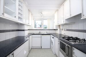 Kitchen- click for photo gallery